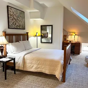 50 Lincoln Short North Bed & Breakfast